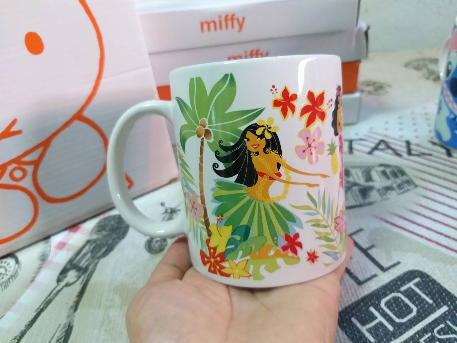 แก้วกาแฟ Island Hula Honeys ของแท้จาก Hawaii