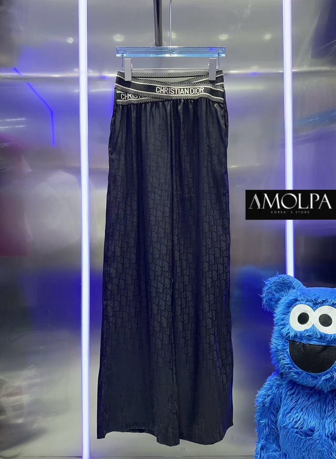 กางเกง CD SILK งานสวยยยยสุดๆค้า รุ่นนี้ไฮเอนชนช๊อป ขึ้นห้างเลยน๊า จัดเลย งาน ใส่สบายสุดๆ ใส่สบาย : สินค้าคุณภาพ (พร้อมส่ง)