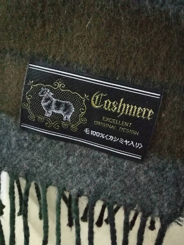 ผ้าพันคอขนสัตว์ สวยคลาสสิค อุ่นติดลบ (ของใหม่)