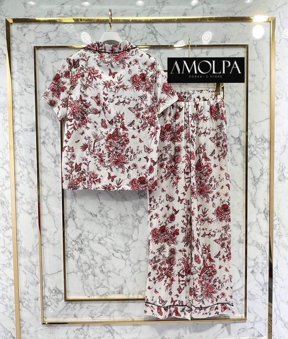 SET CD PAJAMAS SILK 2024SS #ชุดนอน ส๊วยยม๊ากกก มาพร้อมกางเกงสุดแสนน่ารักเข้า กันได้ดี๊ ใส่สบาย สินค้าคุณภาพ (พร้อมส่ง)