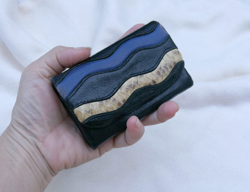 กระเป๋าพวงกุญแจ tsumori chisato แต่งหนังงูแท้