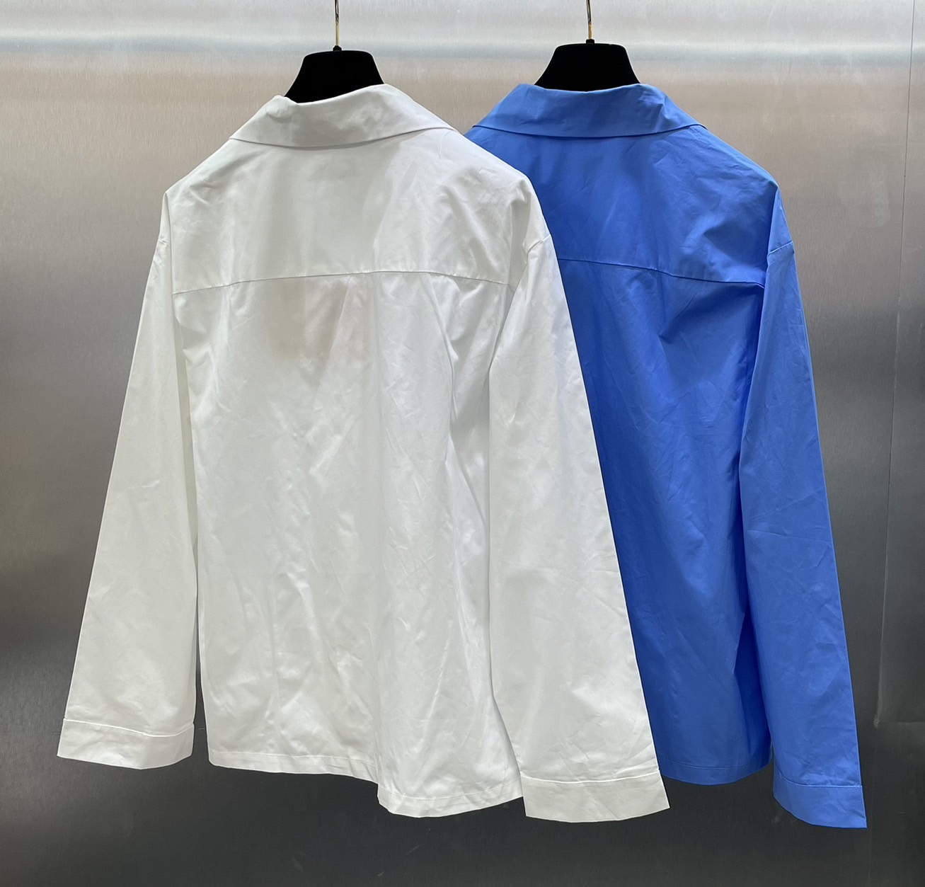 เสื้อเชิ๊ตผ้าคอตตอน ปัก MM logo แพทเทิลสวย เรียบเกร๋ ใส่ง่ายใส่สบาย เชิ๊ตกระดุมหน้า งานสวยไฮเอ็น : สินค้าคุณภาพ (พร้อมส่ง)