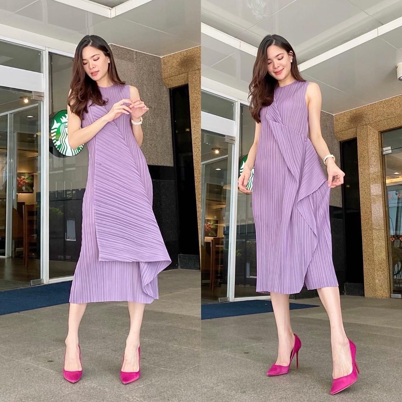 เดรสพลีทตัวยาว อัดพลีท 100% เนื้อเดียวกับงาน Brand งานเกาหลีแท้ 🇰🇷 ละเอียดสวยงาม High Quality ✔️ . สินค้าคุณภาพ (พร้อมส่ง)