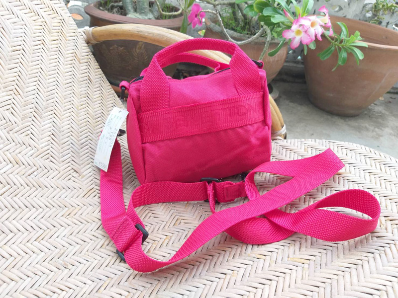 กระเป๋า BENETTON ใหม่ป้ายห้อย น่ารักมากกก