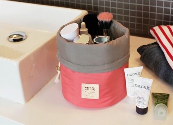 กระเป๋าเครื่องสำอางขนาดใหญ่ มาพร้อมกระเป๋าแยกขนาดเล็ก และถุง PVC ใส่แปรงแต่งหน้า (Travel Dresser Pouch)