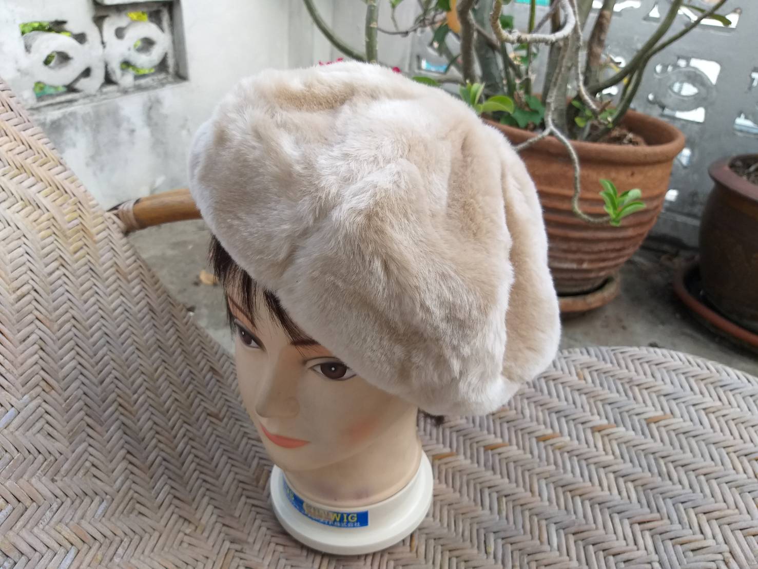 หมวกเบเร่ต์เฟอร์ฟูหนานุ่ม สวยมากๆ ใบนี้