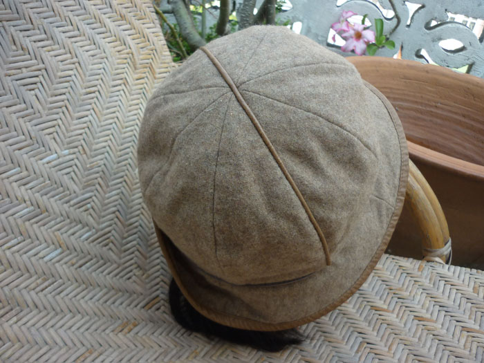 หมวกปีกกว้างพับข้างสุดเก๋ สวยมาก