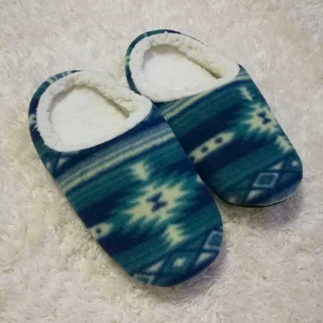 รองเท้าใส่เดินในบ้าน ขนหมีสุดนุ่ม อุ่นเท้ามากๆ /ของใหม่/