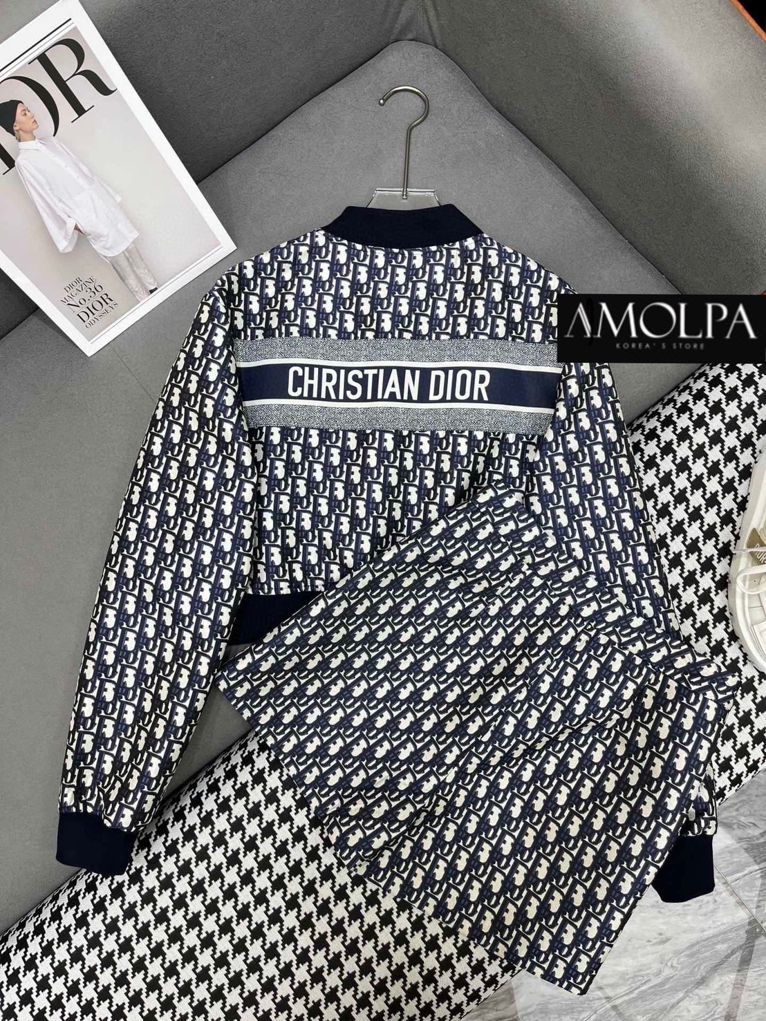 SET CD ตัวเสื้อเป็น JACKET สวยหรู ดูแพงสุดๆ มาพร้อมกระโปรงกางเกง งานสวยหรู เข้ากันได้ดี งานผ้าดีม๊าก ใส่สบาย : สินค้าคุณภาพ (พร้อมส่ง)