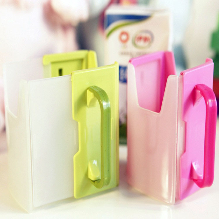 NanaBaby กล่องกันบีบนม (ที่จับกันบีบกล่องนม) ปรับขยายได้ สำหรับเด็ก 1-3 ปี BPA-Free