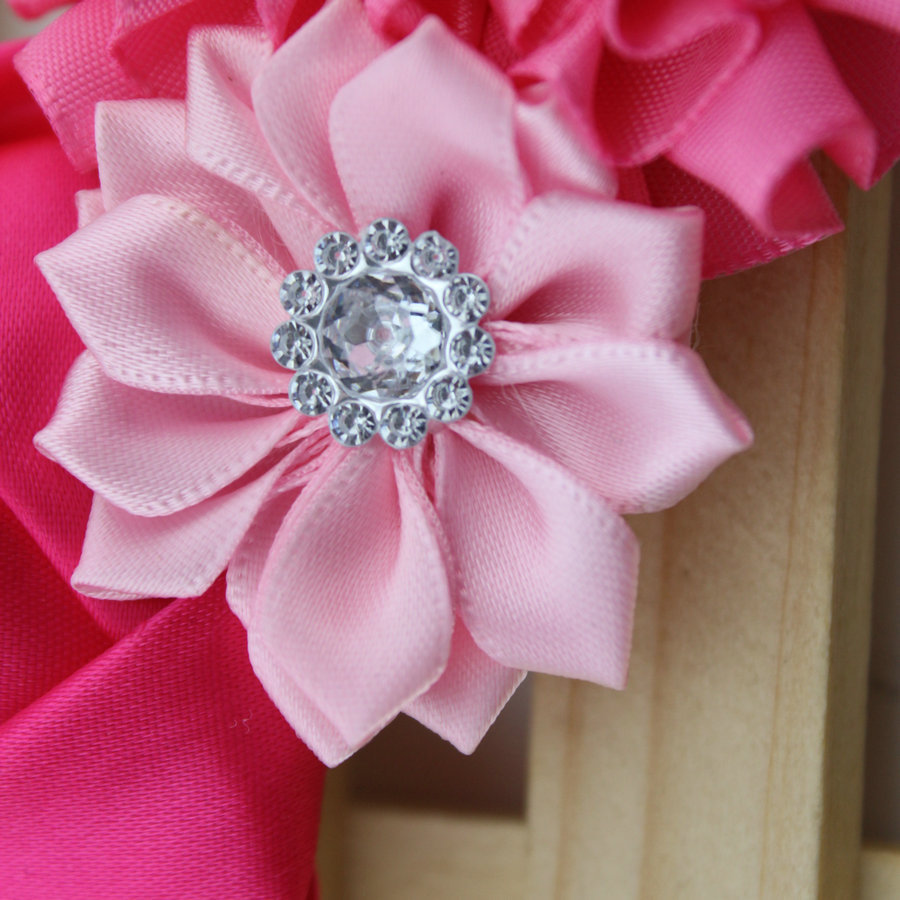 ผ้าคาดผมเด็กอ่อน เจ้าหญิงแสนน่ารัก งานระดับพรีเมี่ยม ดอกไม้ผ้าประดับเพชรสวยหรู