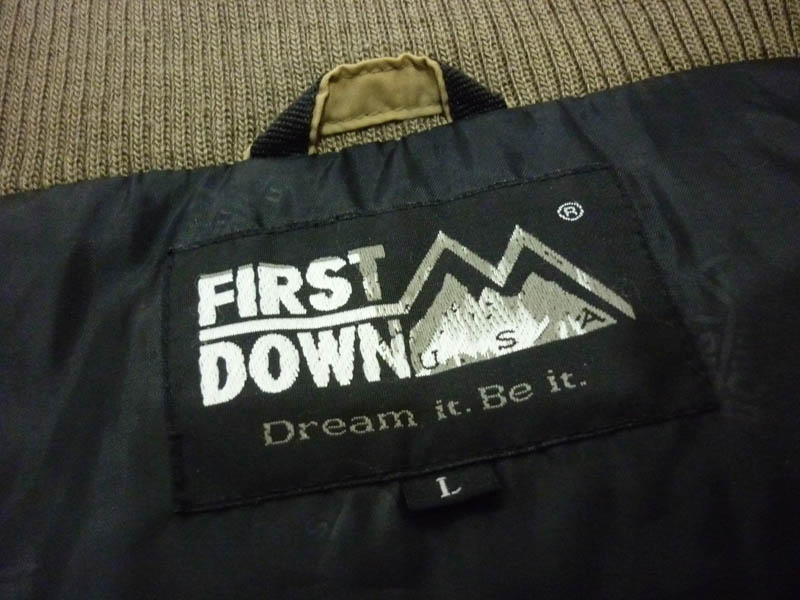 แจ็คเก็ต First Down อก 52 อุ่นมาก หล่อ