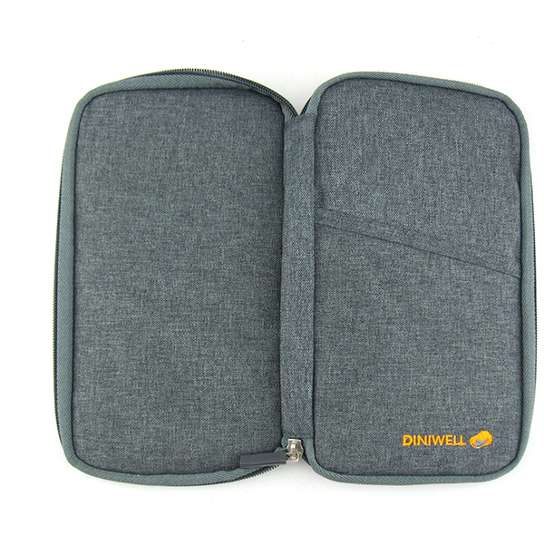 กระเป๋าใส่พาสปอร์ต กระเป๋าใส่หนังสือเดินทาง ใส่เอกสารต่างๆ มีสายคล้องมือ คุณภาพดี (Travel Wallet Passport Holder, Family Passport Holder with Hand & Neck Strap)