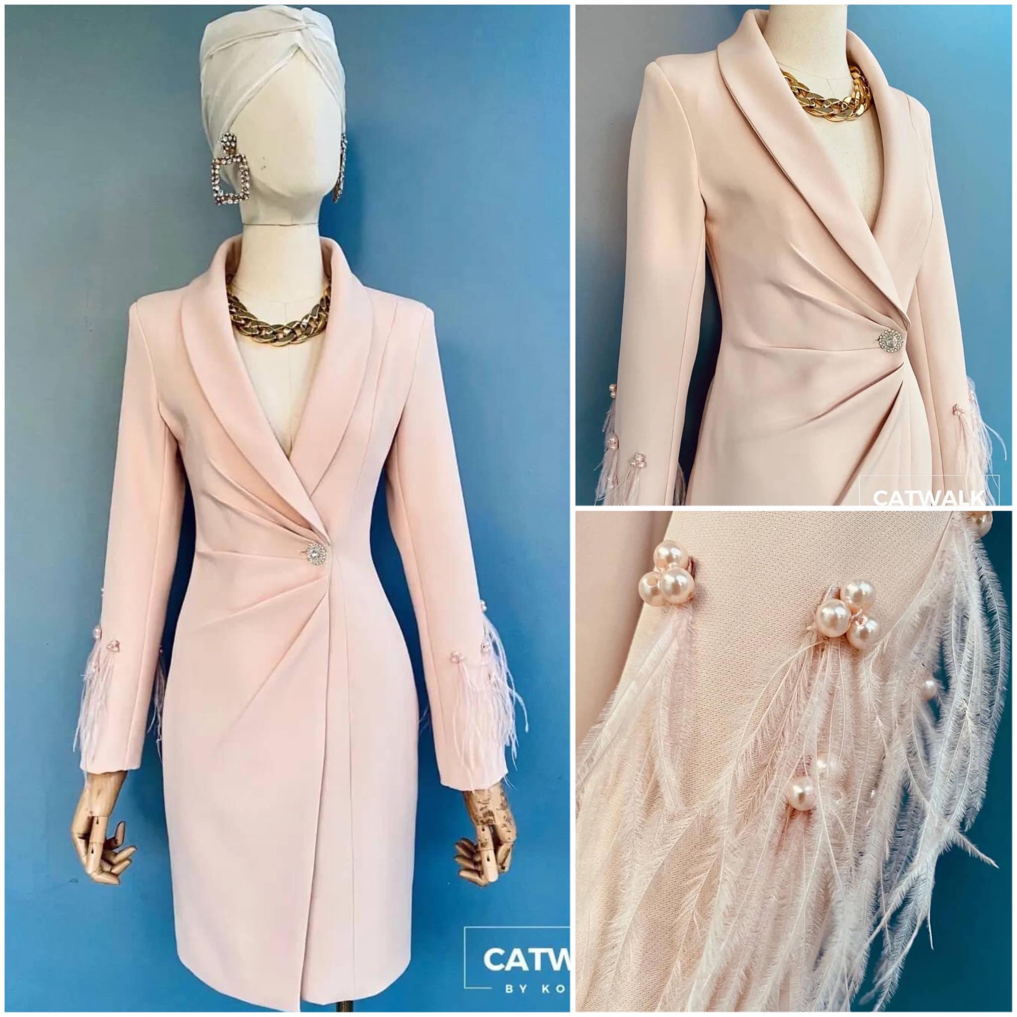 เดรสป้ายหน้า แต่งขนนกแขน เนื้อผ้าเกรดเอ เนื้อนุ่มใส่สบาย ตัวชุดเป็นทรงเข้ารูป ด้านหน้าป้ายกัน ปกตัว ชุดเป็นคอกล้วย จับจีบช่วงเอวแต่งกระดุมเพ็ชร ดูหรูมาก สินค้าคุณภาพ (พร้อมส่ง)