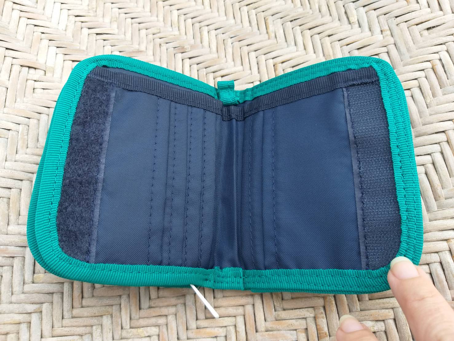 กระเป๋าสตางค์ adidas (ของใหม่)