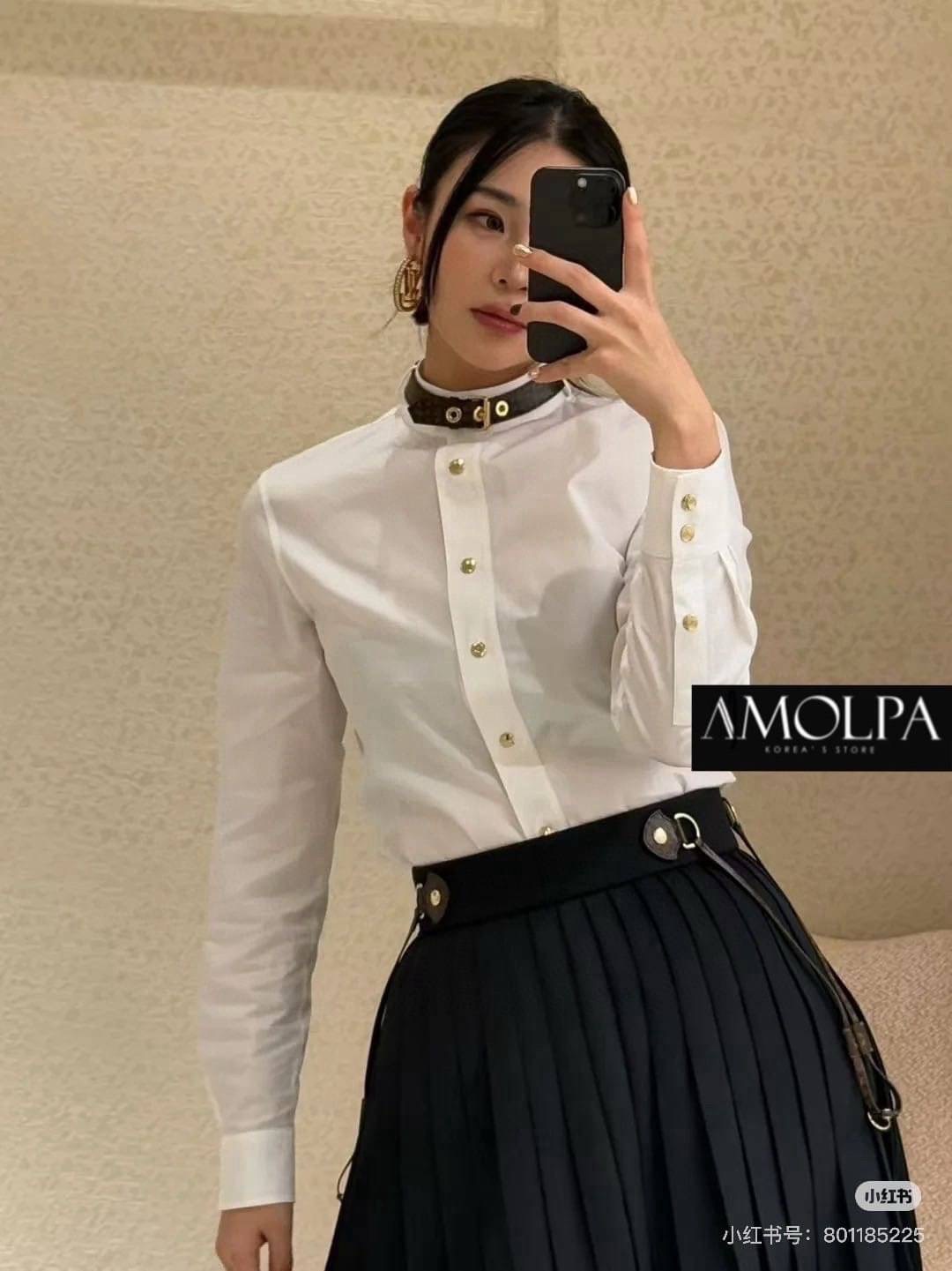 เชิ้ต LV งาน hiend ( ช่วงคอมี เข็มขัดหนังMonogram ถอดเข้า-ออก ได้ ) สวยหรู ดูแพง ใส่ออกงาน ใส่สบาย : สินค้าคุณภาพ (พร้อมส่ง)