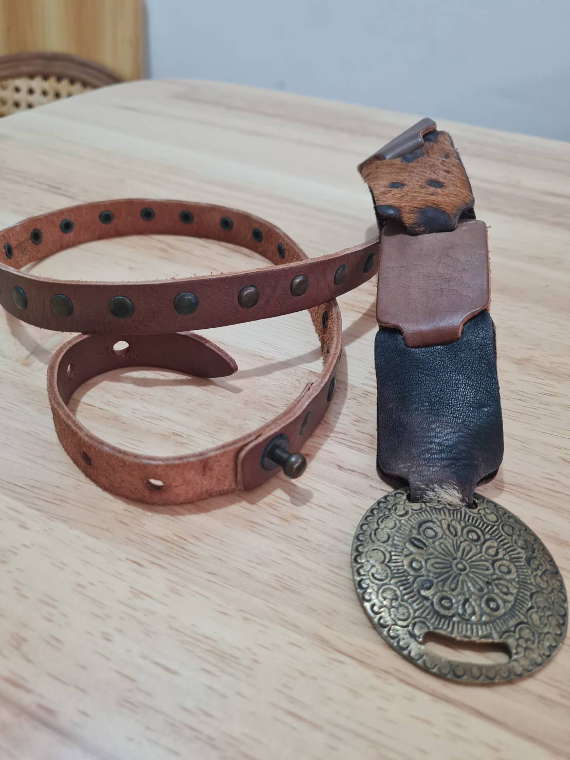 เข็มขัดหนังแท้ แต่งขนวัวแท้ เก๋มาก