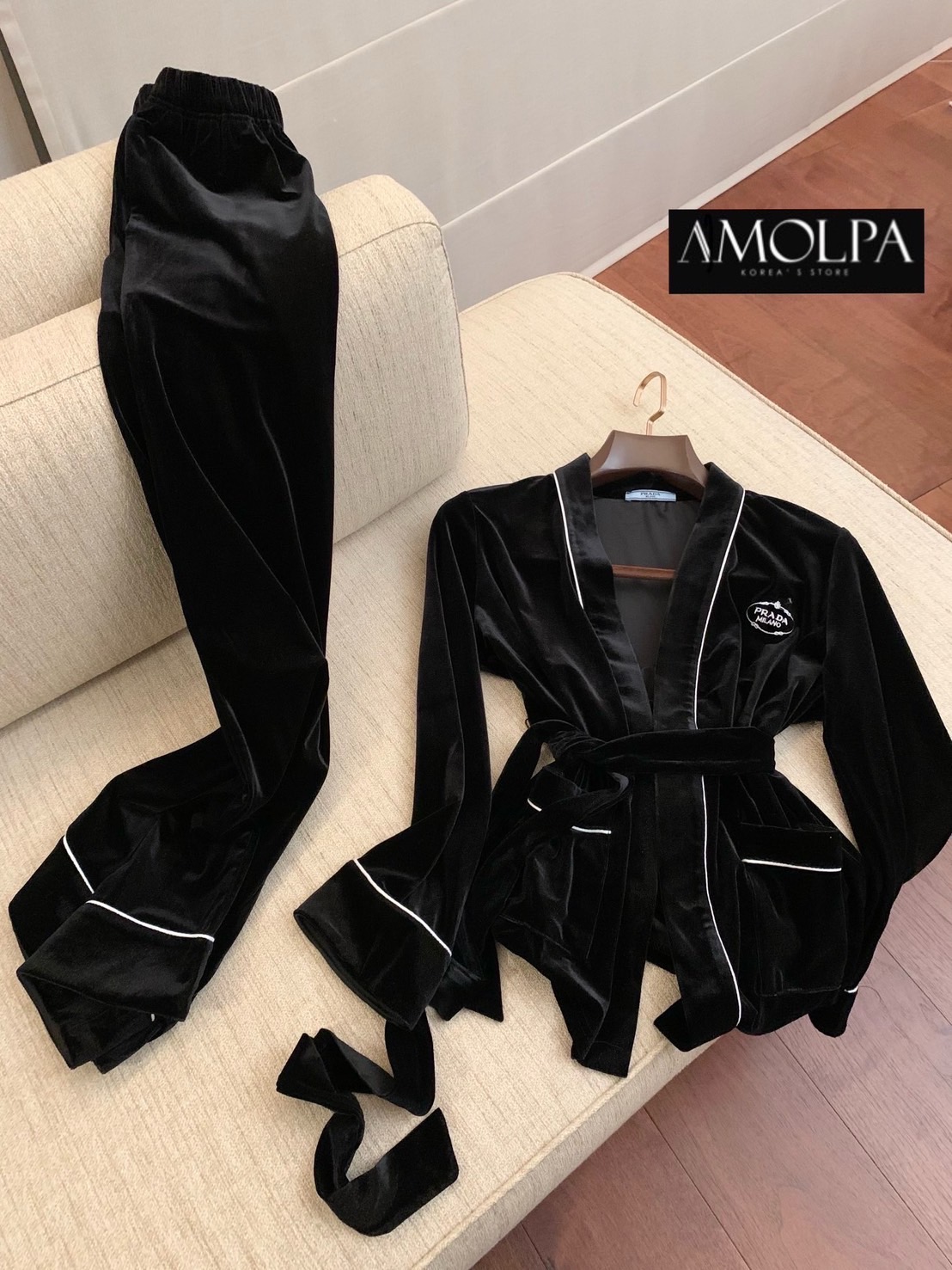 SET PD รุ่นนี้เป็นงานผ้าอย่างเทพ 1:1 พรีเมียม ทุกอย่างปั้มมมมม VVIP ทำถึง เนื้อผ้าดีม๊าก ผ้าใส่สบายสุดๆ ใส่สบาย : สินค้าคุณภาพ (พร้อมส่ง)