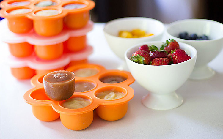 ถาดซิลิโคนเด็ก ชุดถาดซิลิโคนฟรีซเก็บอาหารเด็กอ่อน มีฝาปิด NanaBaby Food Storage Silicone Container