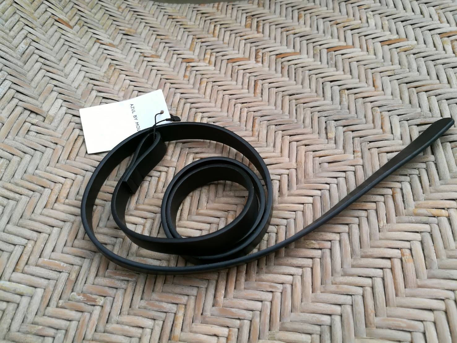 สายเข็มขัดหนังแท้สีดำ AZUL BY MOUSSY