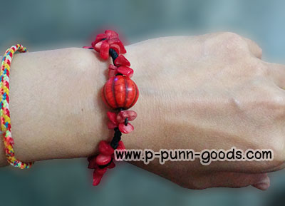 ข้อมือเชือกเทียนถัก หินปะการังแดง เม็ดมะยม
