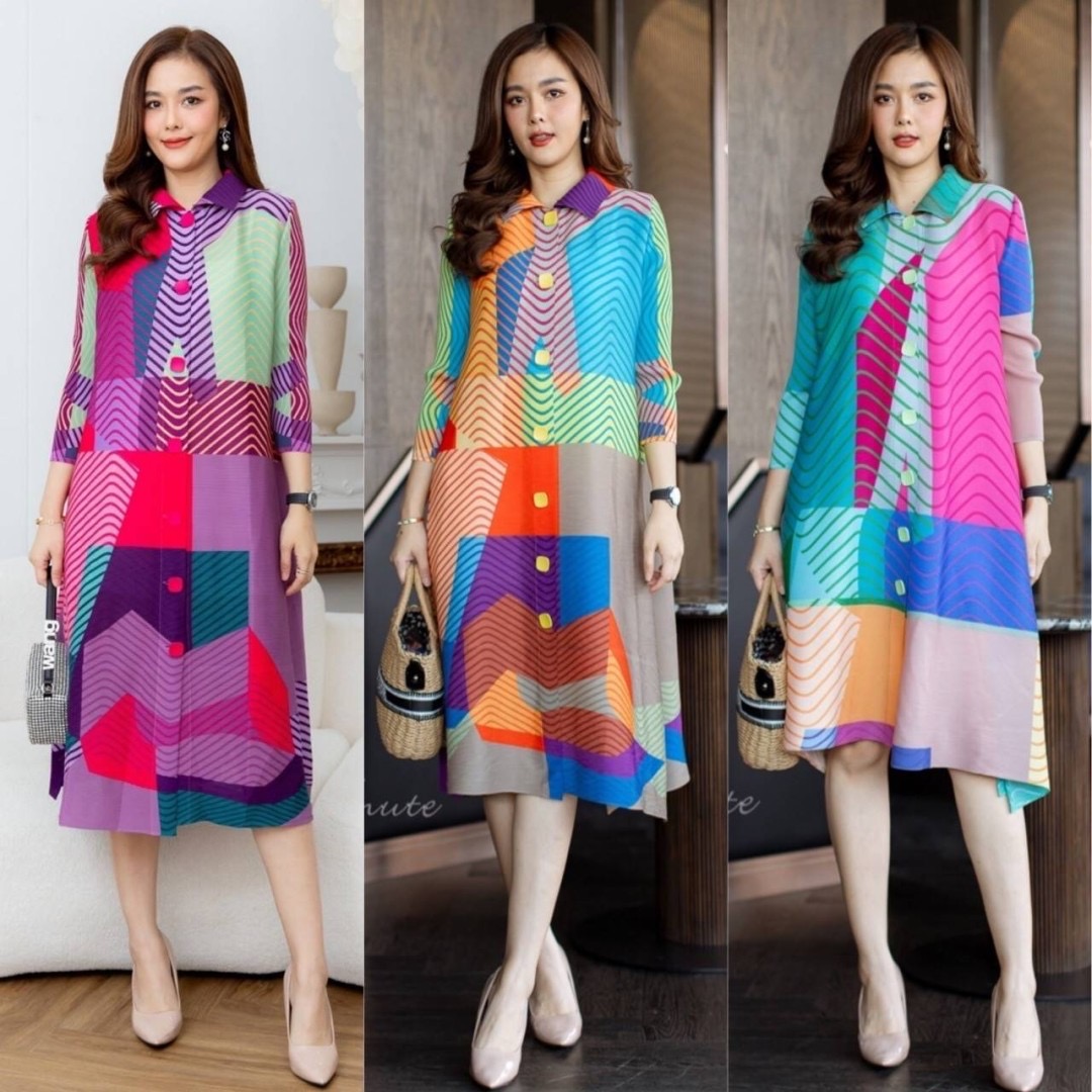 เดรสผ้าอัดพลีท Premium Pleatd Fabric ลวดลายผ้าผสมผสานลายเส้นกราฟิก ทำ ออกมาได้อย่างลงตัว : สินค้าคุณภาพ (พร้อมส่ง)