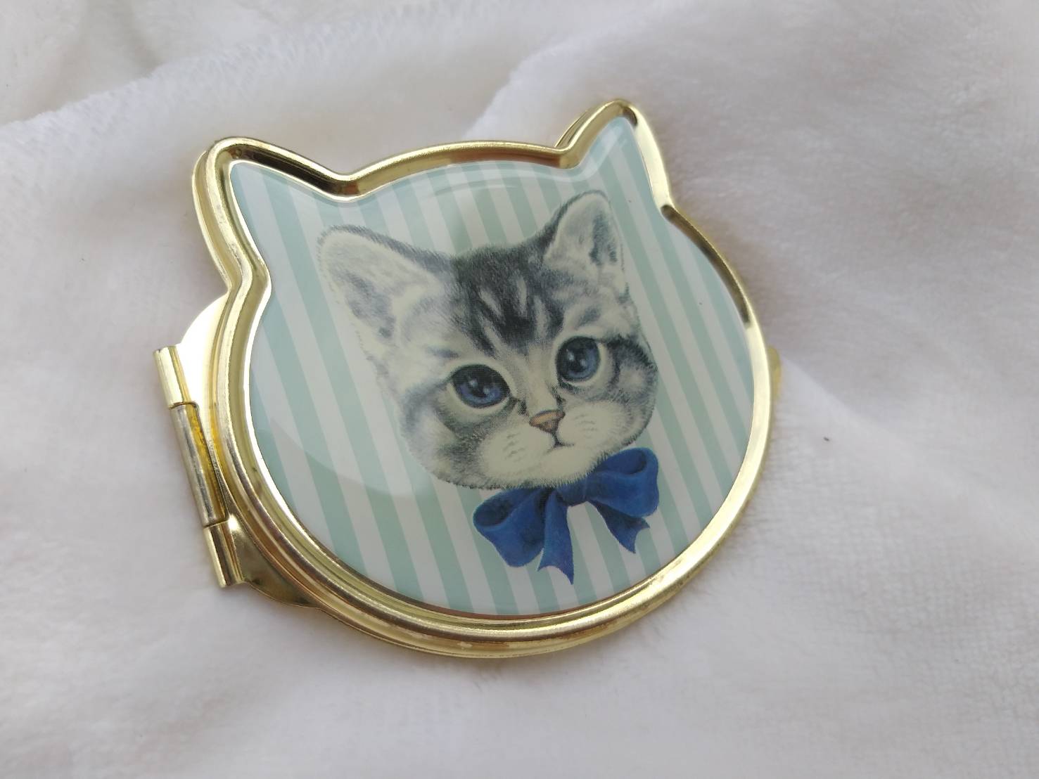 กระจกพับพกพา กระจก 2 แบบ กรอบโลหะอย่างดี (ของใหม่)