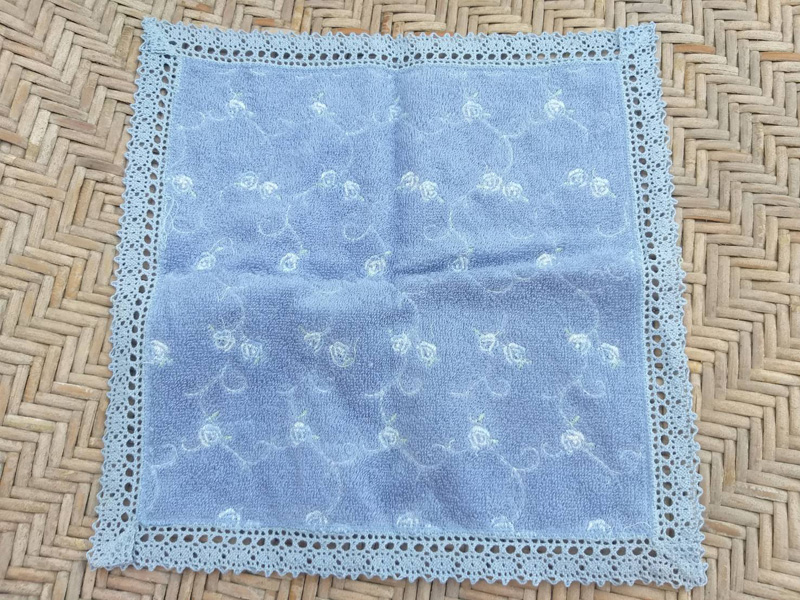 ผ้าขนหนูเช็ดหน้า ถักโครเชต์แต่งริม สวยมาก