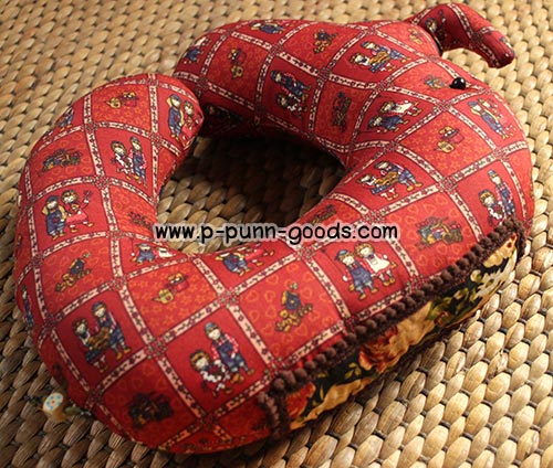 ช.ช้าง หมอนลองคอ งานผ้าลายน่ารัก