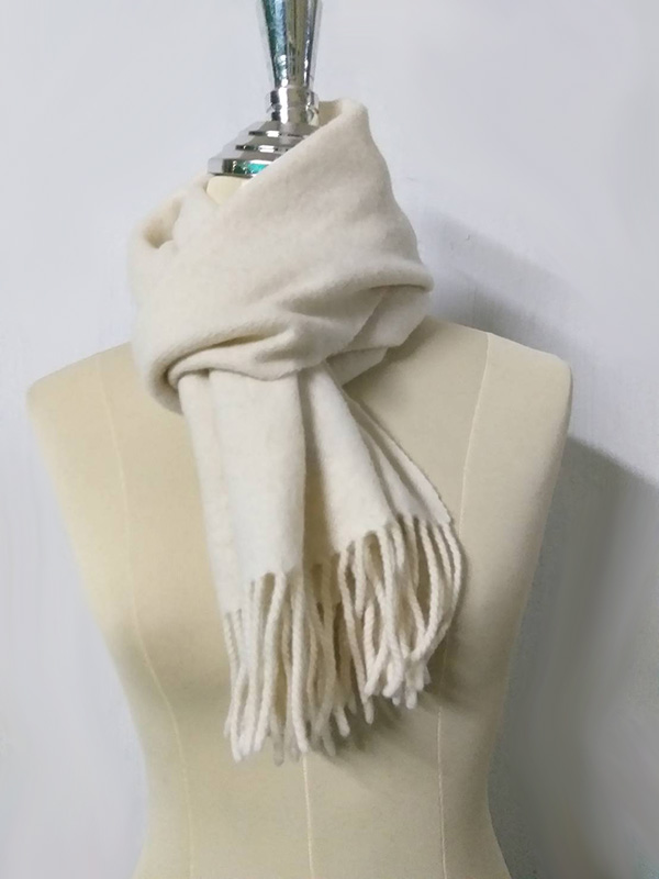 ผ้าพันคอขนสัตว์ Vivienne Westwood