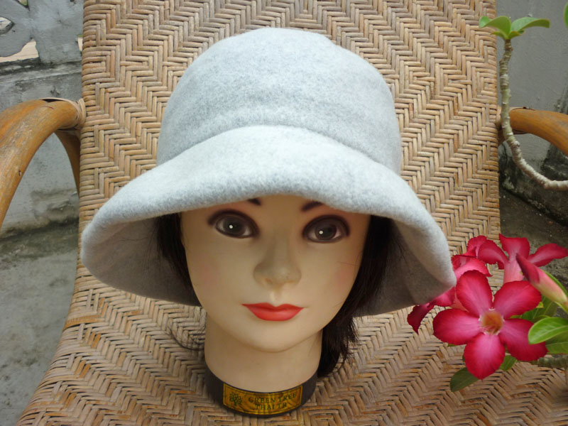 หมวกปีกกว้างขนสัตว์หนา ใส่อุ่นๆ กันแดดด้วย /ของใหม่/