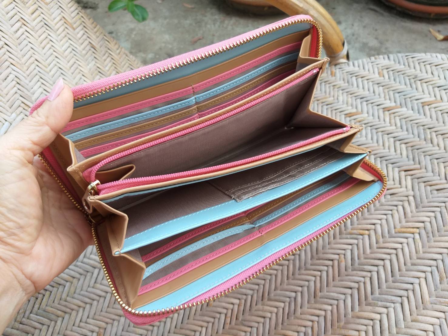 กระเป๋าสตางค์ LANVIN PARIS ช่องเยอะมากกกกกก