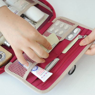 กระเป๋าใส่อุปกรณ์อาบน้ำ คุณภาพดี แขวนได้ สำหรับเดินทาง ท่องเที่ยว พกพาสะดวกมี 4 สี 4 ลายให้เลือก