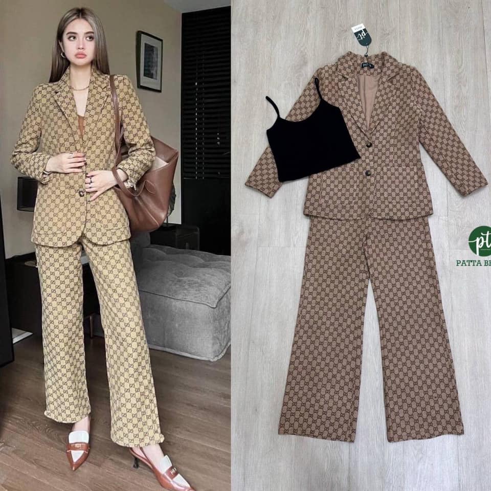 setสูท3ชิ้น สีน้ำตาลผ้าทอลายGG เสื้อสูทแขนยาว +เสื้อครอปสายเดี่ยวสีดำด้านในผ้ายืดได้ +กางเกงขายาวทรงกระบอก ใส่สบาย สินค้าคุณภาพ (พร้อมส่ง)