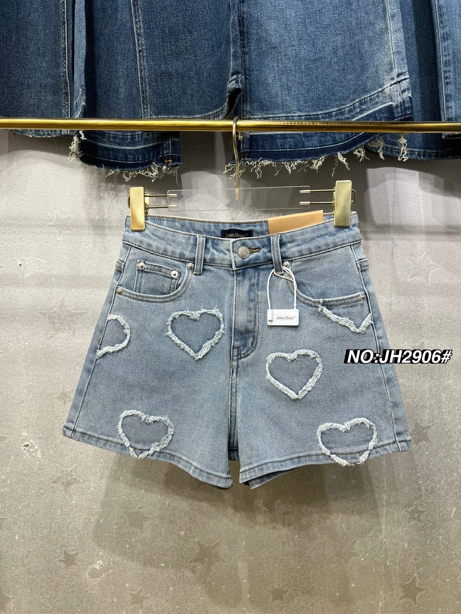 กางเกงยันส์ขาสั้น เอวสูงๆๆ ผ้ายีนส์ยืดค่า ทรงสวยมาก ใส่สบาย : สินค้าคุณภาพ (พร้อมส่ง)