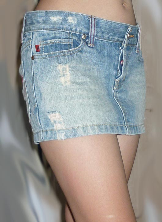 กระโปรงยีนส์ฟอกซีด เซอร์ๆ น่ารักเซ็กซี่ 32-34-9.5