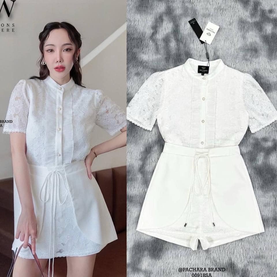 เซ็ต 2 ชิ้น เสื้อแขนสั้นสีขาวกระดุมหน้า เนื้อผ้าลูกไม้ทอลายสวยมาก แมทช์คู่กับกางเกงกระโปรงเอวสูง แต่งผ้าป้ายผูกเอวด้านหน้า งานซิปด้านหลัง สินค้าคุณภาพ (พร้อมส่ง)