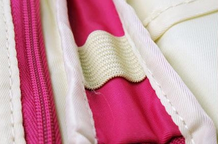 กระเป๋าใส่พาสปอร์ต กระเป๋าใส่หนังสือเดินทาง ใส่เอกสารสำคัญ ช่องเยอะ มีสายคล้องมือ พกพาสะดวก ผลิตจากไนล่อนกันน้ำ คุณภาพดี