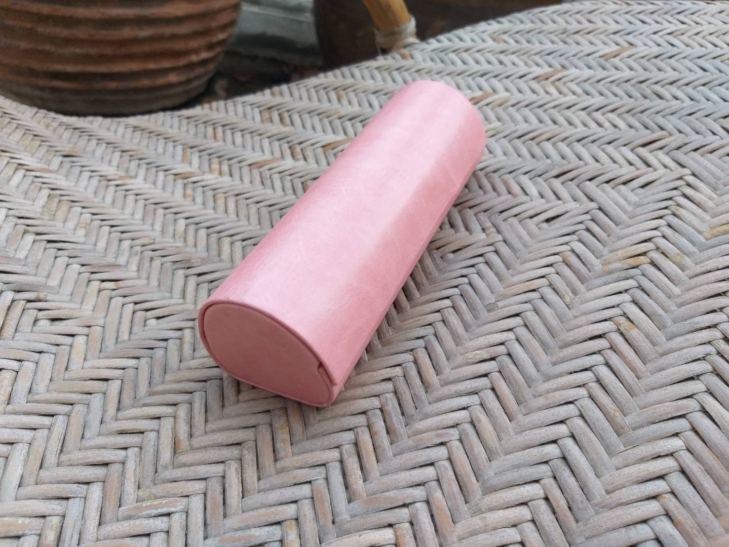 กล่องแว่นทรงน่ารัก กล่องหนังอย่างดี