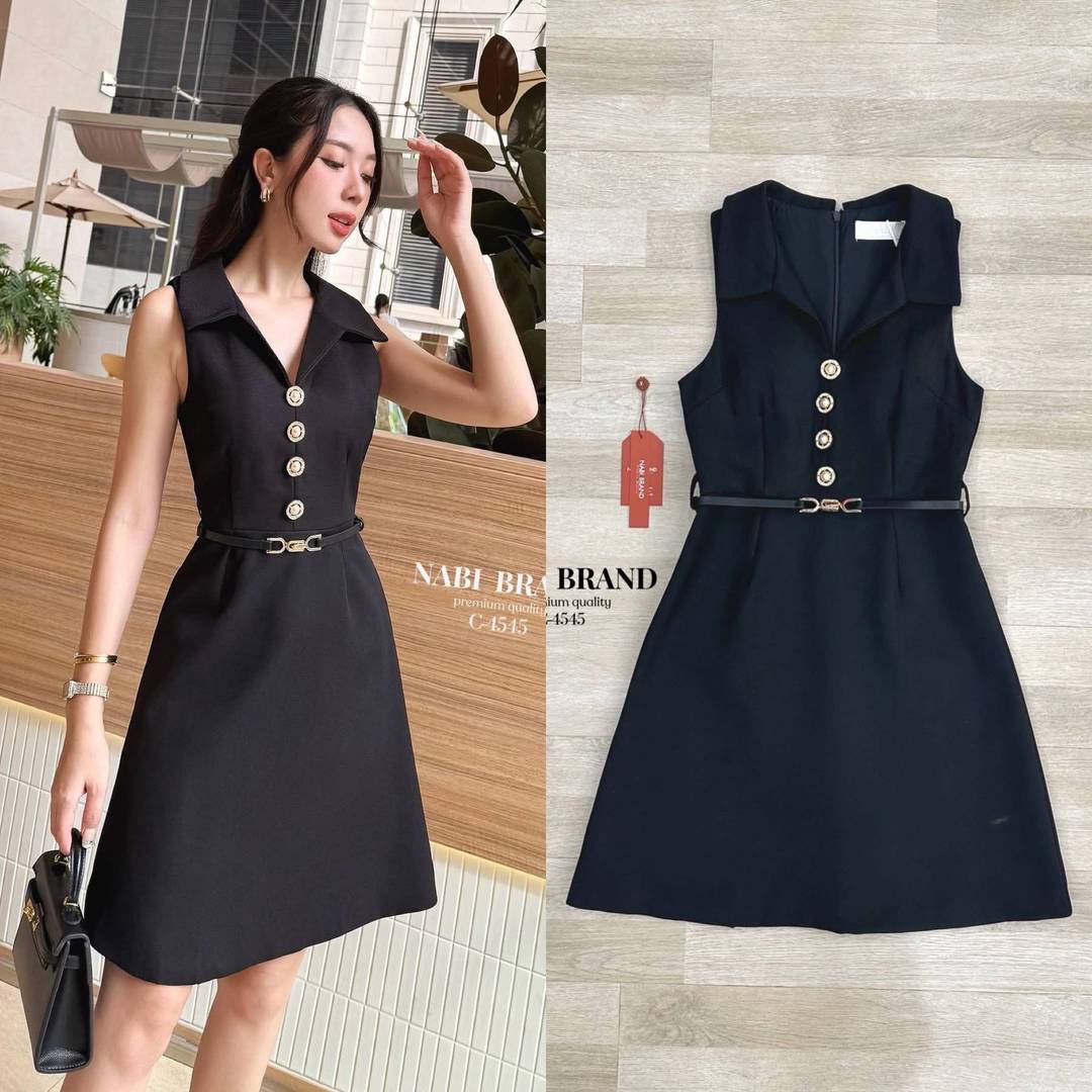 เดรสสูทแขนกุดคอปก สีดำ ผ้าหนาเกรดดี แต่งกระดุมหน้าไข่มุก ชุดมีซับในและเสริมฟองน้ำ งานสวมซิบหลัง มาพร้อมกับเข็มขัดหนังสีด ใส่สบาย : สินค้าคุณภาพ (พร้อมส่ง)