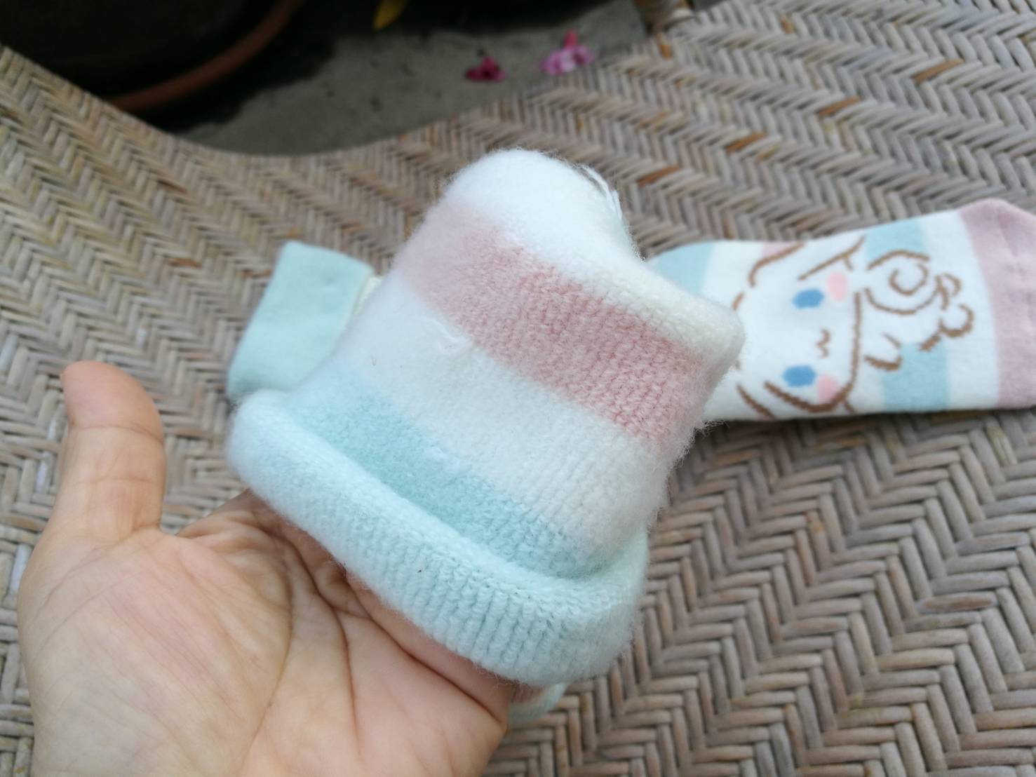 ถุงเท้าเนื้อหนา สำหรับอากาศหนาวจัด