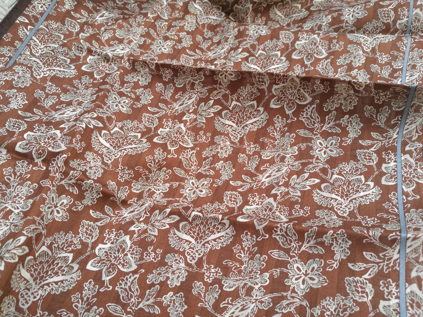 ผ้าเช็ดหน้า DKNY ผ้าดีมาก ผ้านุ่ม ผืนใหญ่