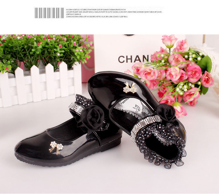 รองเท้าคัทชูเด็กหญิง หนังแก้ว สายเพชร สวยหรู มีสีขาว/ดำ/ชมพู Size 26-37