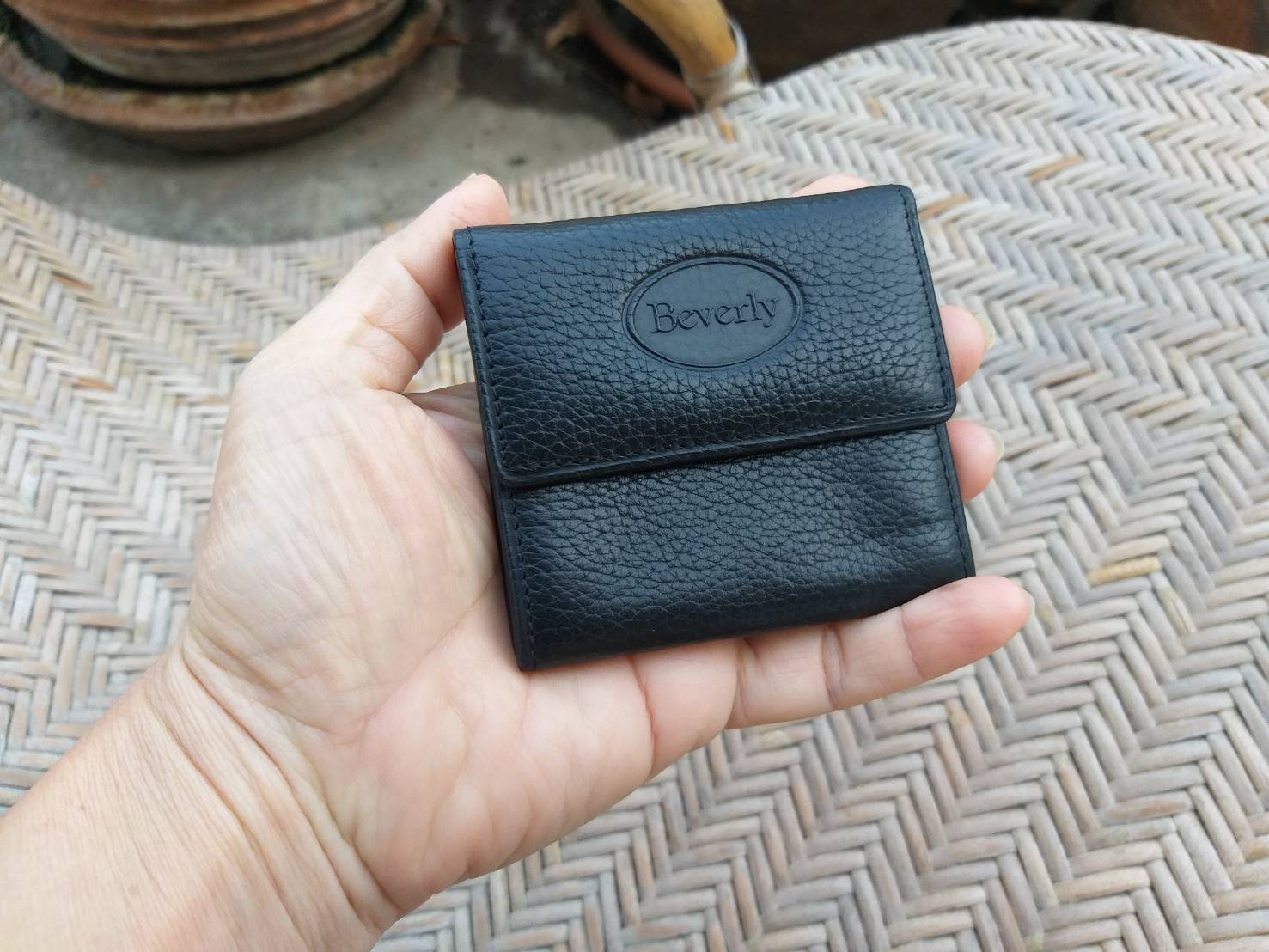 กระเป๋าหนังแท้ ใบน้อยๆ น่ารัก (ของใหม่)