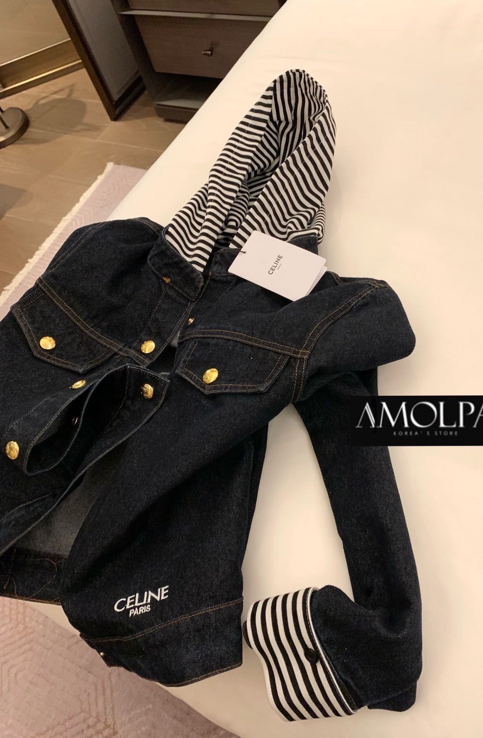 JACKET CELINE DENIM งานนี้ไฮเอนชนช๊อป ขึ้นห้างเลยน๊า งาน ใส่สบายสุดๆห้ามพลาดเลยจ้า : สินค้าคุณภาพ (พร้อมส่ง)