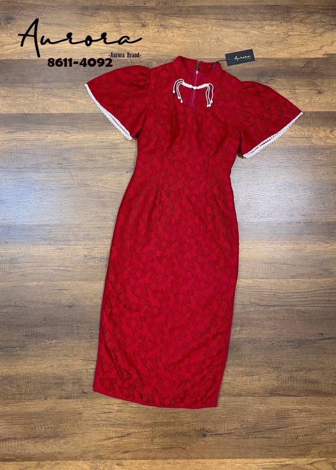 เดรสคอจีนเนื้อผ้าลูกไม้สวยหรูหรา งานมีเทคเจอร์ในตัว งานมีดีเทลอะไหล่สวยกระจุกกระจิก สวยได้ลุ๊คแพง อกเสริมฟองน้ำเพื่อทรงสวย มีซับใน มีซิปหลัง ใส่สบาย : สินค้าคุณภาพ (พร้อมส่ง)