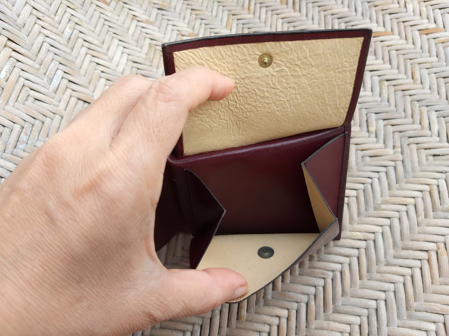 กระเป๋าสตางค์หนังแท้ Made in Germany (ของใหม่)