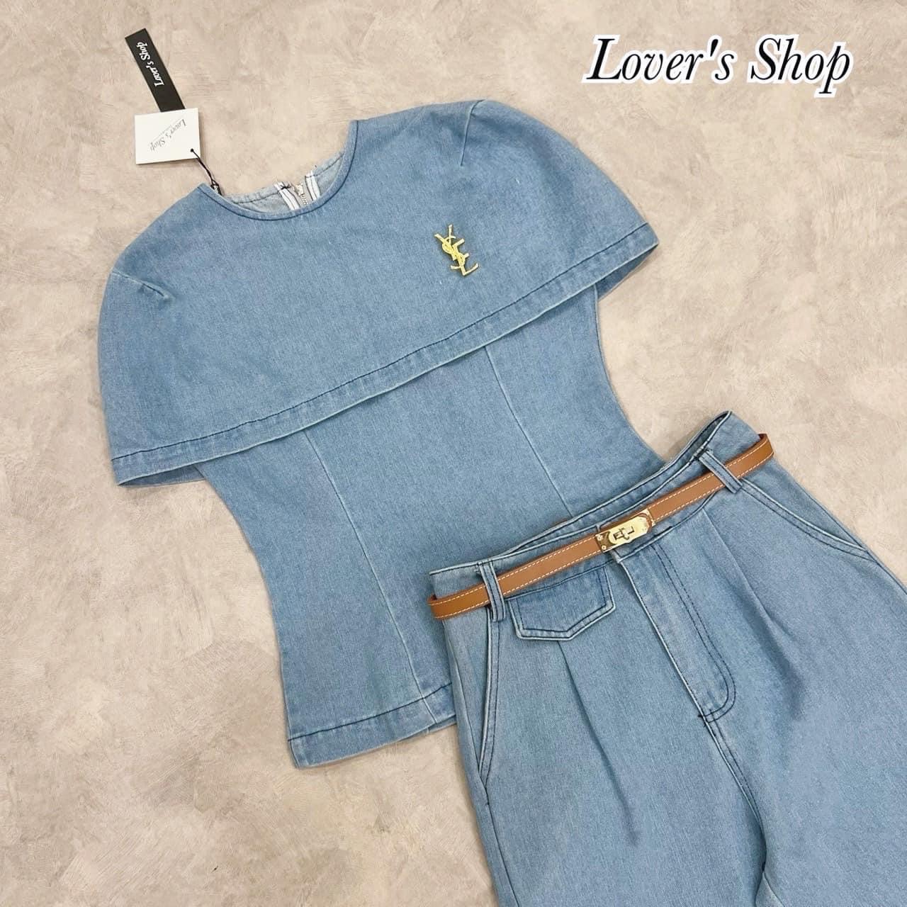 Set4ชิ้นลุคเรียบหรูดูผู้ดี(ได้เสื้อ+กางเกง +เข็มขัด+เข็มกลัด) ตัวเสื้อทรงคลุมไหล่ เข้ารูป งานซิบหลัง มาพร้อมกางเกงเอวสูง ทรงสวย ทรง ขากระบอกกลาง ใส่สบาย : สินค้าคุณภาพ (พร้อมส่ง)