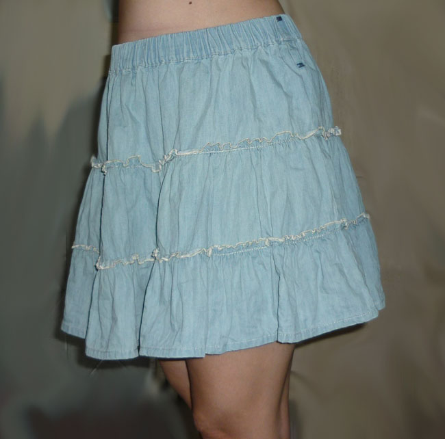 กระโปรงยีนส์ฟอกซีด ทรงขนมชั้น น่ารักมากๆ