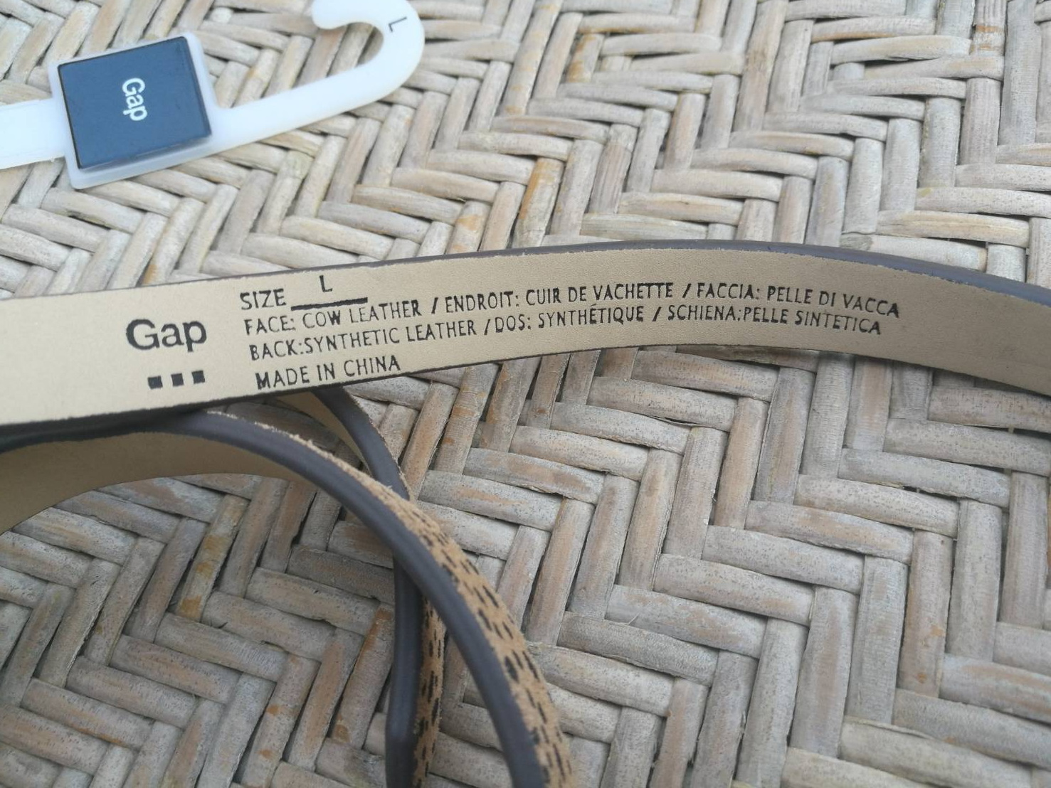 เข็มขัดหนังวัวแท้ GAP สวยน่ารักมาก (ของใหม่)